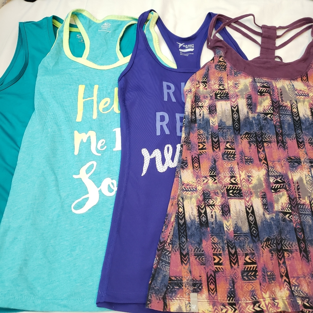 Tank top lot